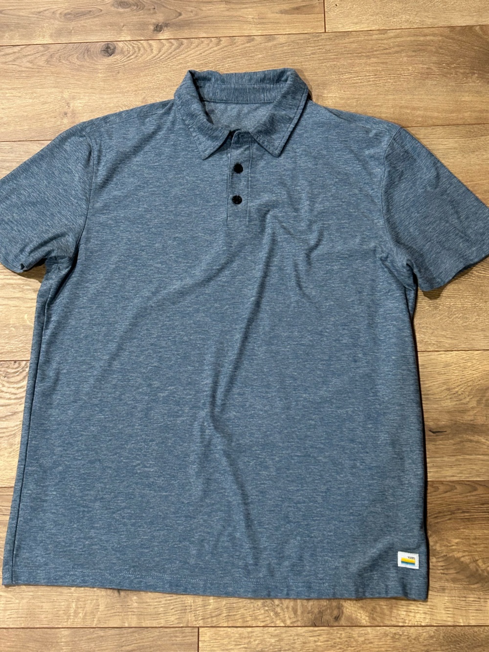 Vuori Men's Heather Blue Polo Shirt - Classic Short Sleeve small